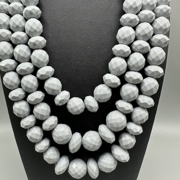 3/$30 Sugarfix Statement Necklace Gray Faceted Beads Chunky Beaded 20" - Picture 6 of 15